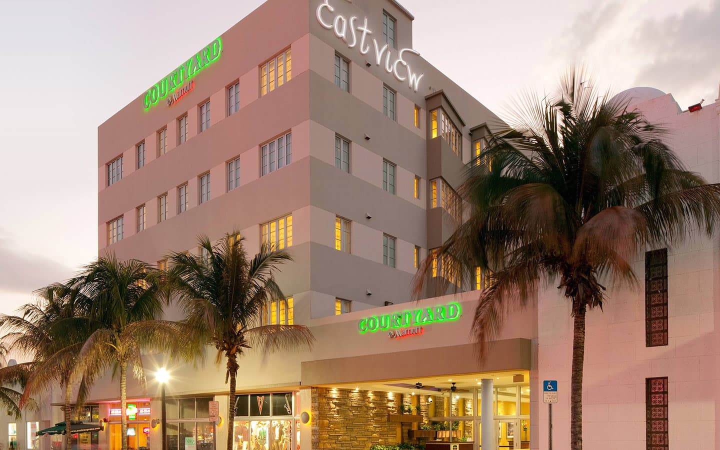 Courtyard by Marriott South Beach