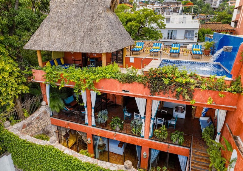 Villa Lola